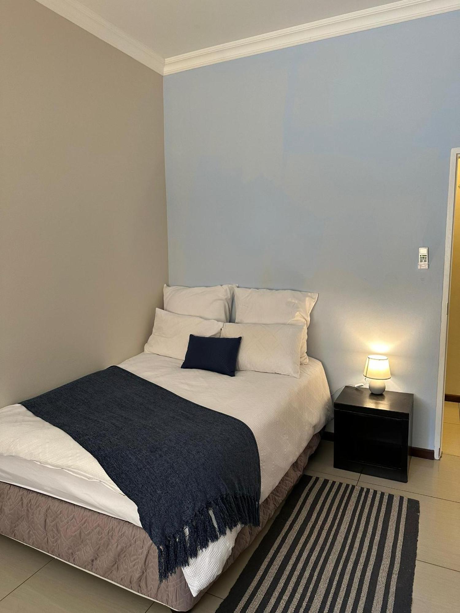 سواكوبموند Cora'S Boutique Bed & Breakfast الغرفة الصورة