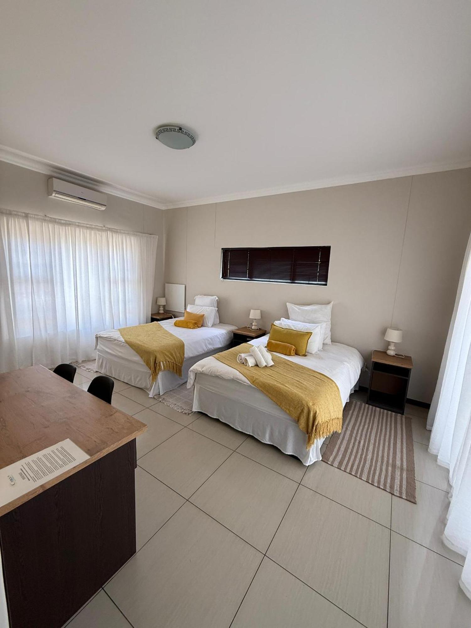 سواكوبموند Cora'S Boutique Bed & Breakfast المظهر الخارجي الصورة