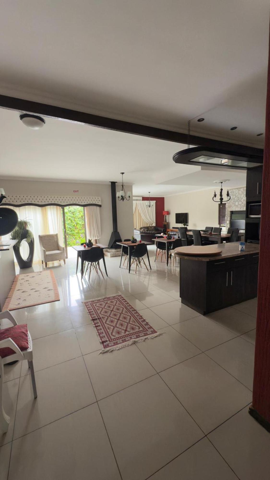 سواكوبموند Cora'S Boutique Bed & Breakfast المظهر الخارجي الصورة